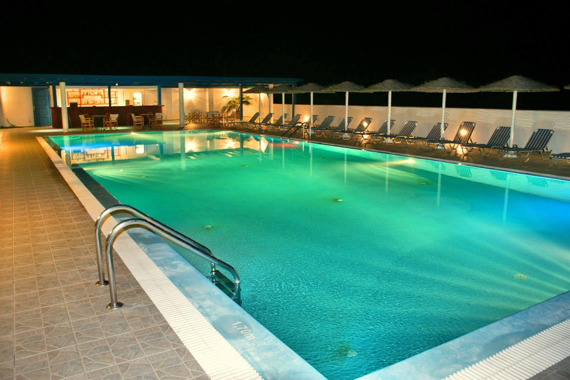 Blue Bay Villas Agia Paraskevi  Bagian luar foto